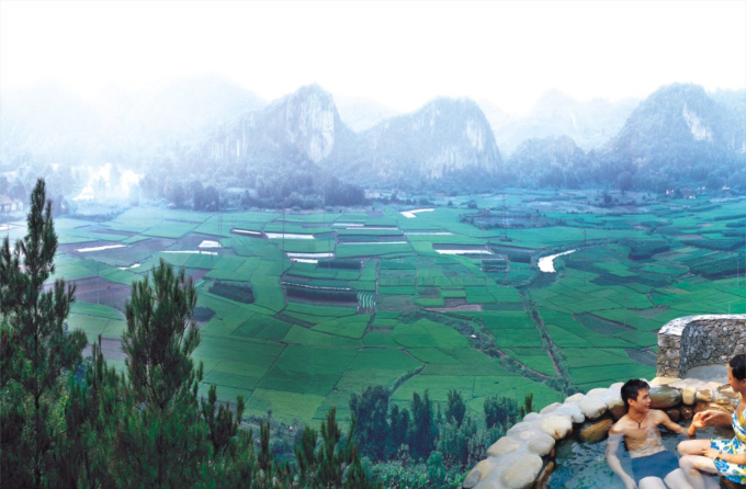 广东最大溶洞,广东洞中温泉