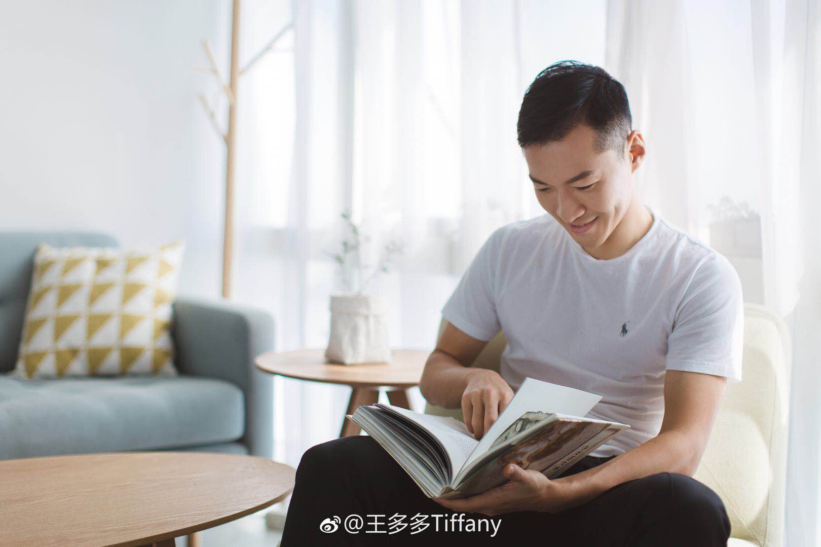 苏宁惊艳写真照,苏宁队长吴曦视频