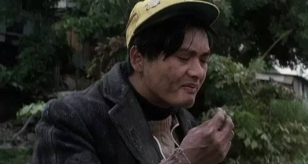 《颠佬正传》：我就是这样的精神病，而你们也不过是这样的路人甲