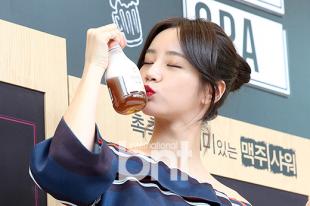 Girl‘s Day惠利红唇出席签名会 嘟嘴卖萌青春活泼