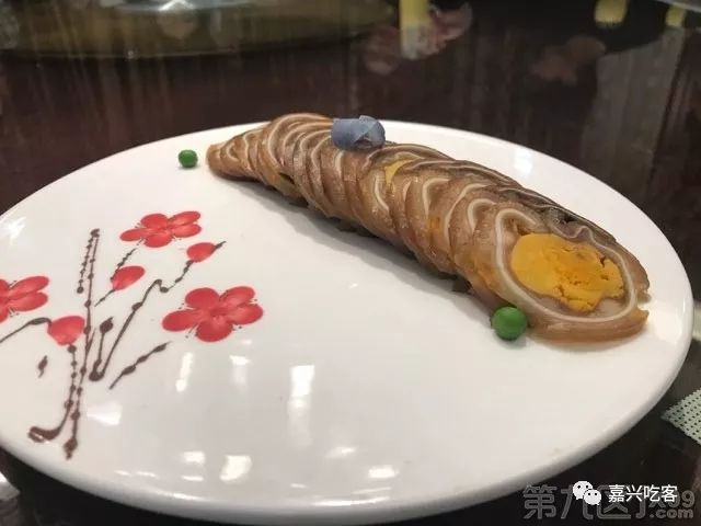 聚餐去哪边吃比较好,家庭四人聚餐去哪吃