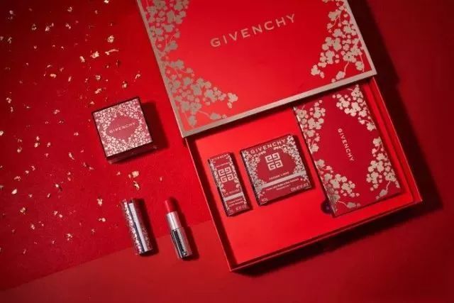 为啥两三百的lv仿的也挺真,狗年大牌限定款来袭