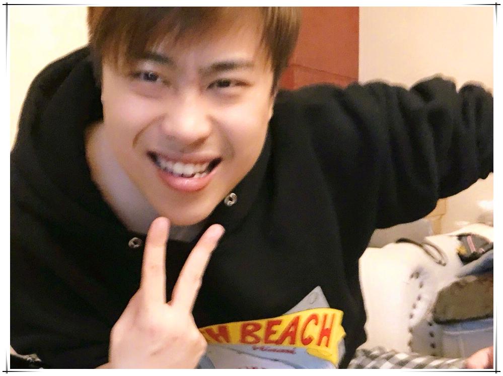 卢本伟为什么没在cc直播了,lol卢本伟复播时间