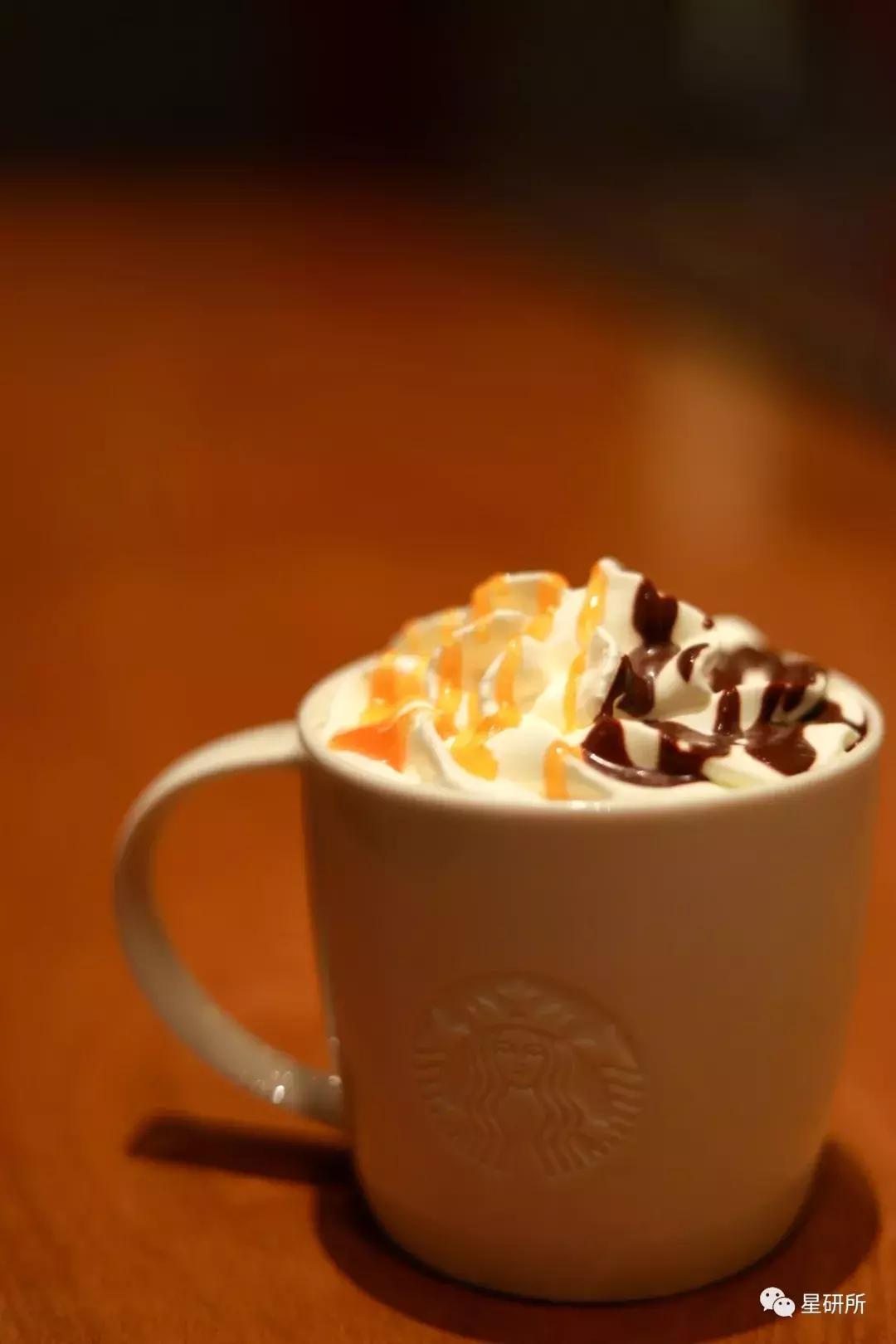 星巴克又来抢钱了，一大波柯基正在向你跑来！然而这还不是全部……