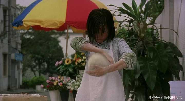 少林足球为什么星爷先觉醒,星爷巅峰之作是少林足球吗