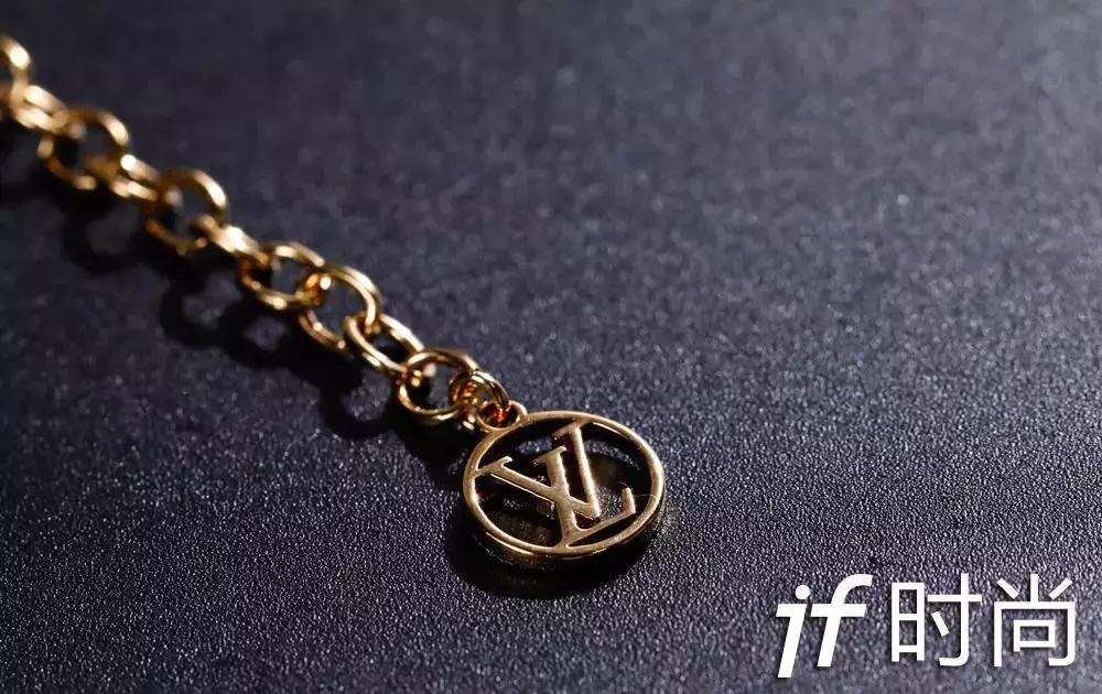 买三个lv包送什么,买lv三合一