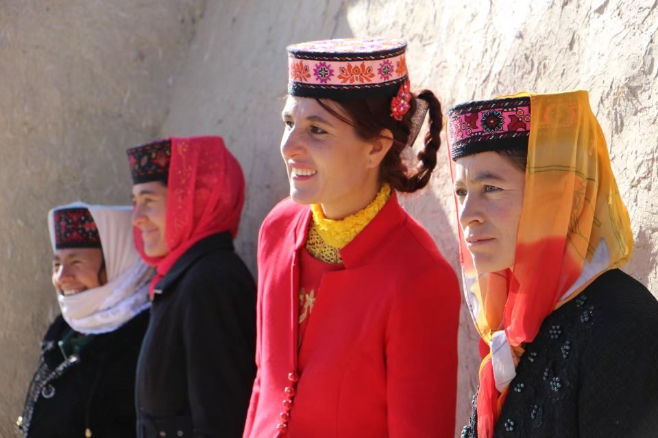 探秘帕米尔高原塔吉克族,帕米尔高原上的塔吉克族族人