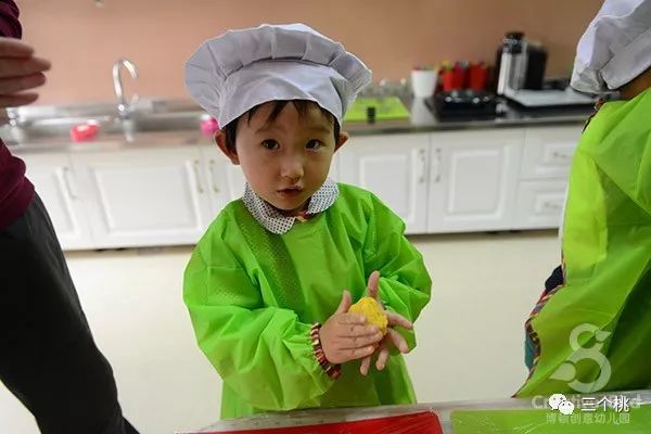 脸大贝雷帽戴法,脸大头发特别少贝雷帽戴法