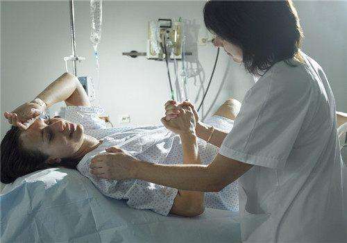 生孩子开一指痛得要命,生孩子开指都是医生用手开的吗