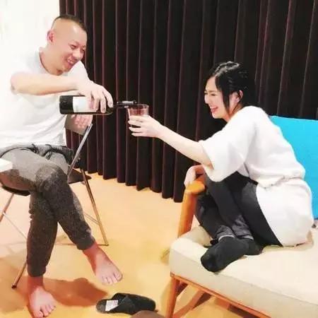 苍井空结婚了！高清*码无**的率真比包裹严实的婊更值得尊重