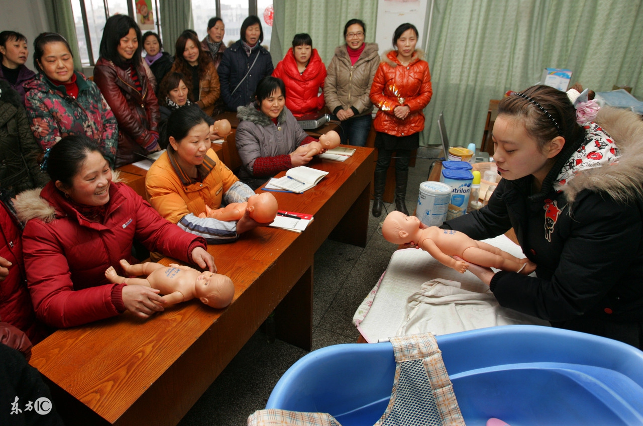 眉山月嫂面试培训,眉山月嫂育婴师培训学习