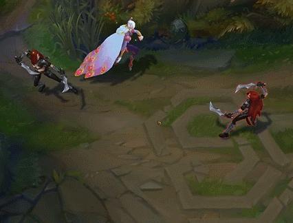 LOL酒桶新皮肤蓝色碎冰特效！洛霞真情侣虐狗