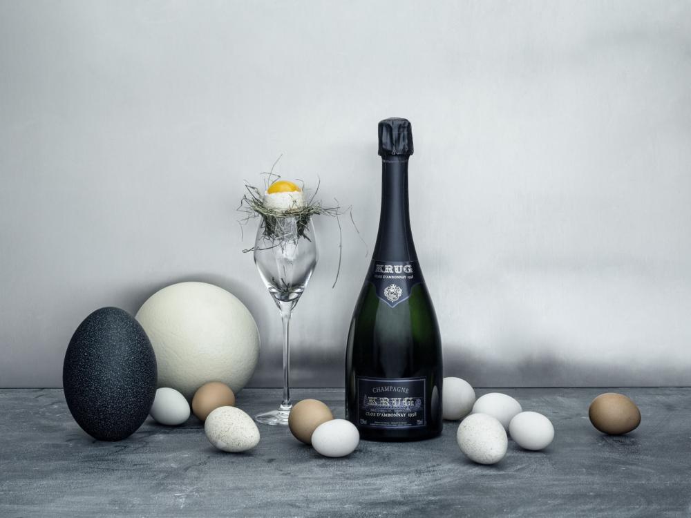 lv是用的什么皮做的,lv是布的还是皮的