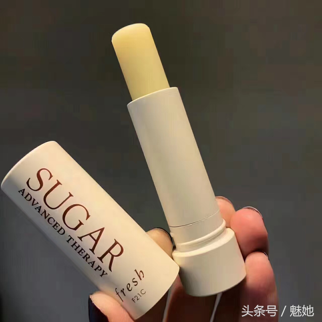 好用淡化唇纹的润唇膏推荐,素颜必备的8款变色润唇膏暗色