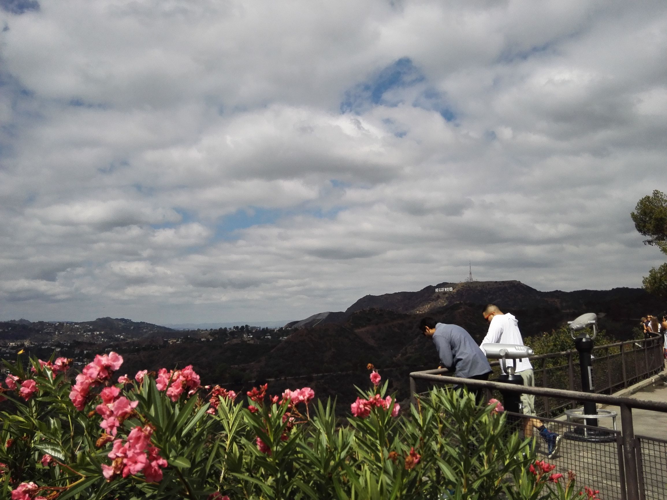 有些商品只卖中国人、有些店只为国人开，感觉自豪吗？别急！