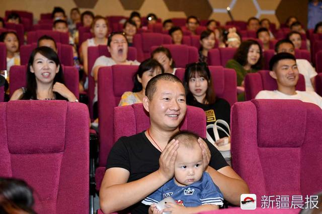 晨看*疆新**│我区47个火车站可办会员；*疆新**电影票房十年增长近十倍