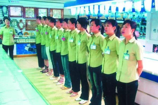 如何对待顾客和员工？信誉楼这样处理，值得所有老板反思