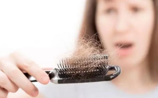 宝妈产后脱发严重怎么办,产后宝妈脱发掉发严重怎么办