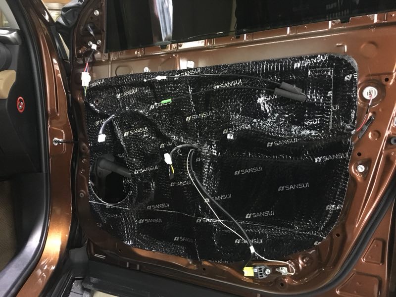 丰田rav4音响改装效果图,汕头星悦汽车音响改装隔音