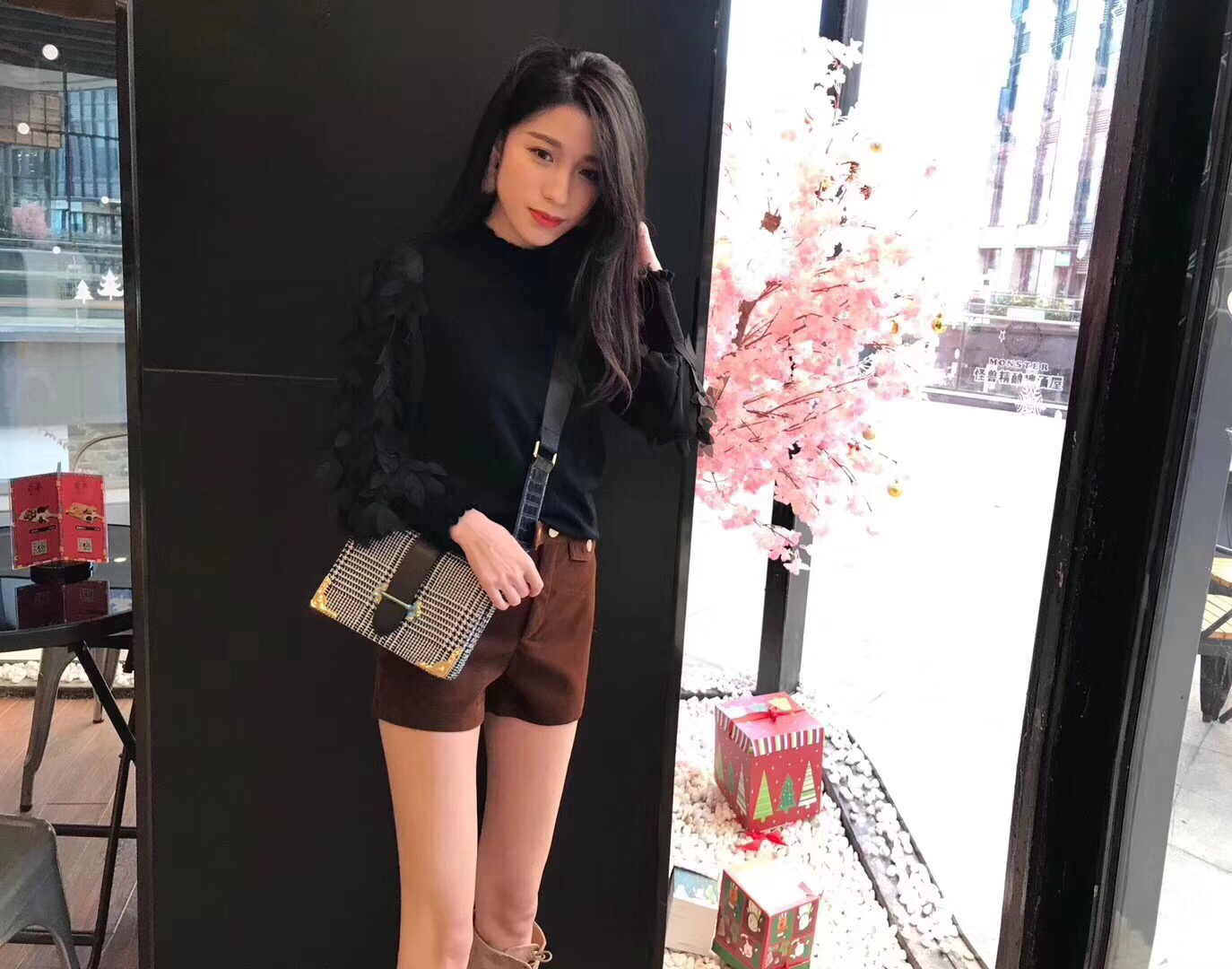 纪梵希毛衣！可男女同款哟，现价只要80