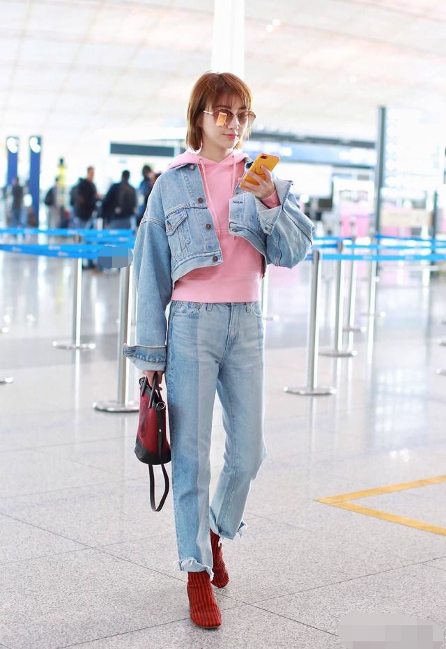 卫衣的七种穿搭马丁靴,时尚穿搭绿色卫衣搭配大码牛仔裤