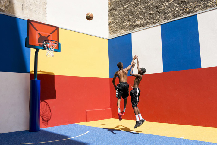 巴黎街区最梦幻的篮球场巴黎又一打卡拍照胜地