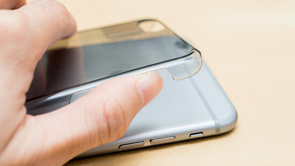 iphone手机掉水里照片怎么弄回来,手机iphone掉河里了正确处理方法