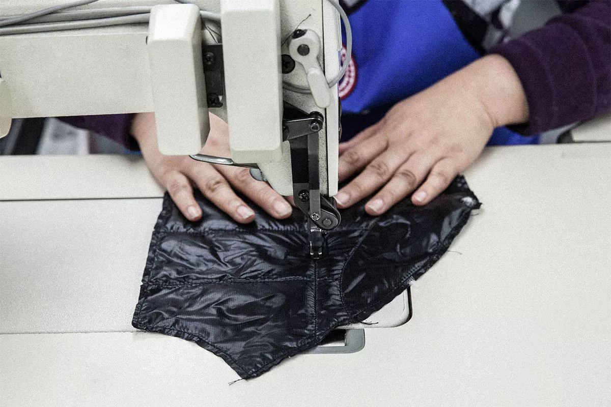 moncler羽绒服加拿大,羽绒服加拿大鹅和moncler