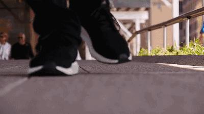 跑鞋高级展示,跑鞋细节图片