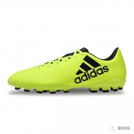 aj最新款足球鞋,aj和阿迪达斯足球鞋选哪个