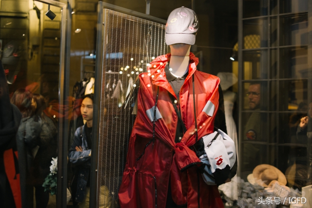 全球最懂时装和工艺的，其实是男人-拷贝