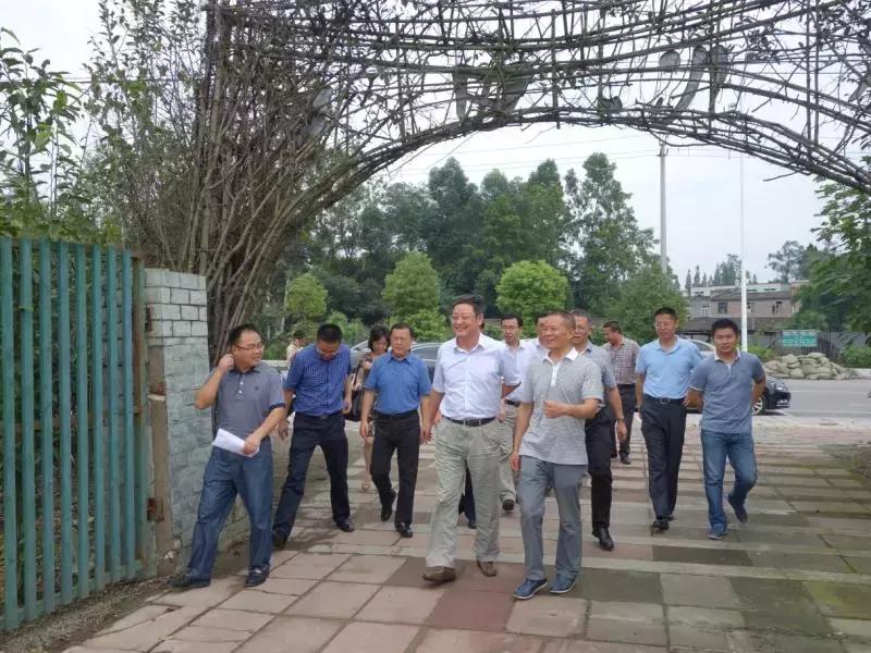 地还是那些地,人还是原来那些人,开心田园帮助农民致富大转变!