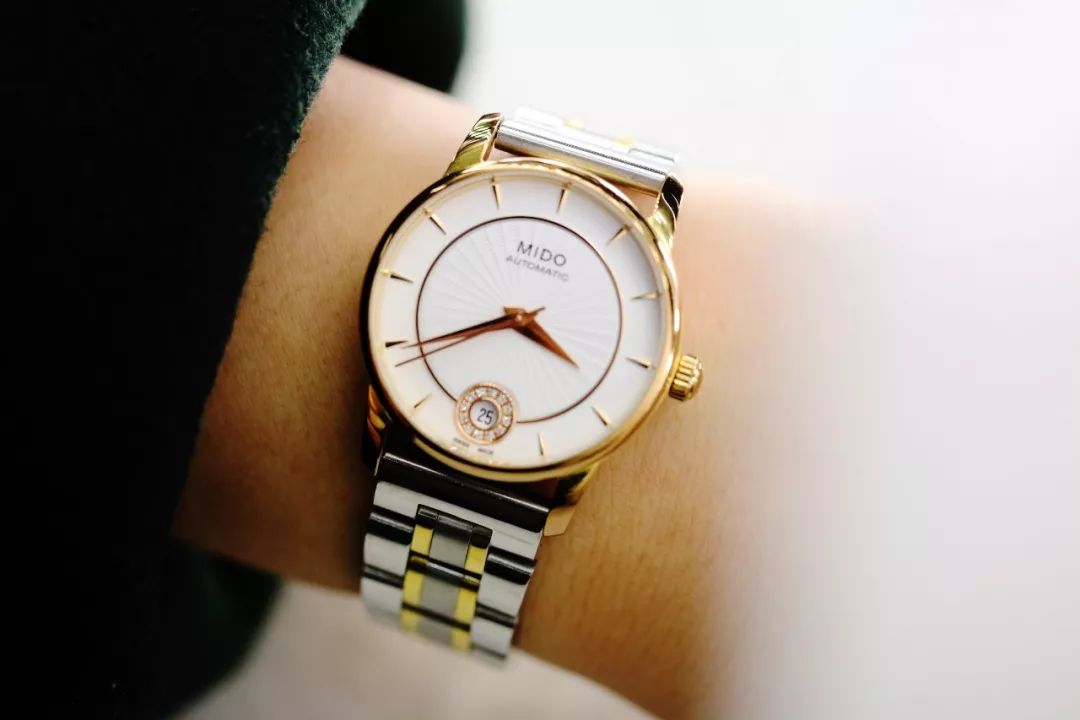 万元手表专柜买还是代购,万元手表属于入门级的吗