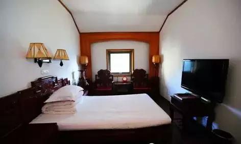 华山住宿山上过夜攻略,华山徒步上山住宿攻略