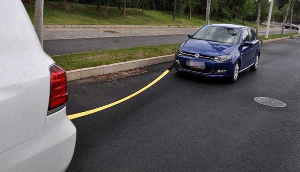 车子故障开不动了怎么救援,汽车抛锚小故障怎么消除