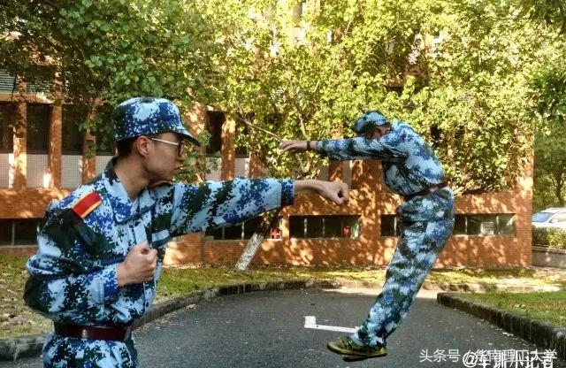 军训过程和军训心得,军训的成长仪式与感悟