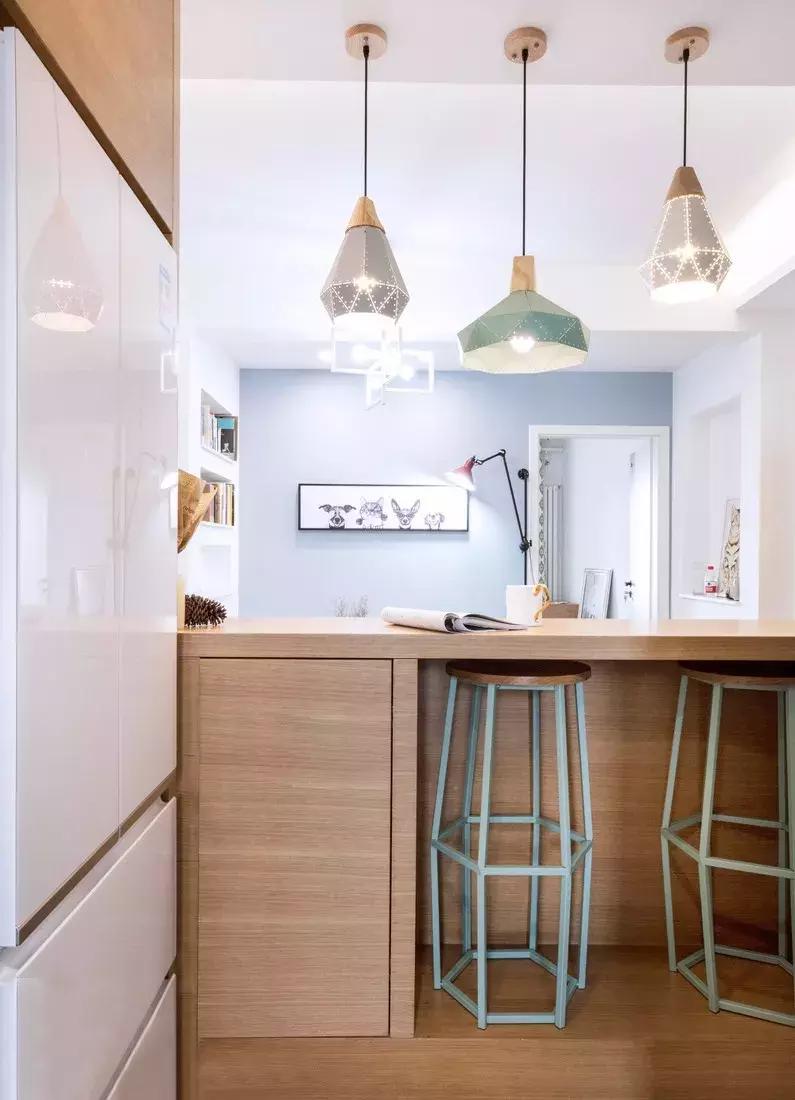 60平北欧小两居室,床头柜非常有设计感!