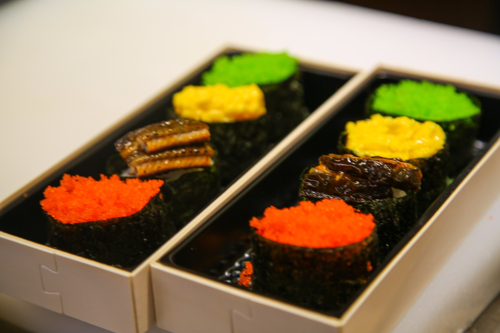 在超市里吃海鲜,在超市里面吃饭吃海鲜