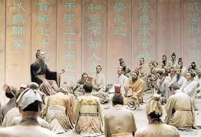 家有三斗粮不做孩子王的意思,家有三斗米不当教书匠