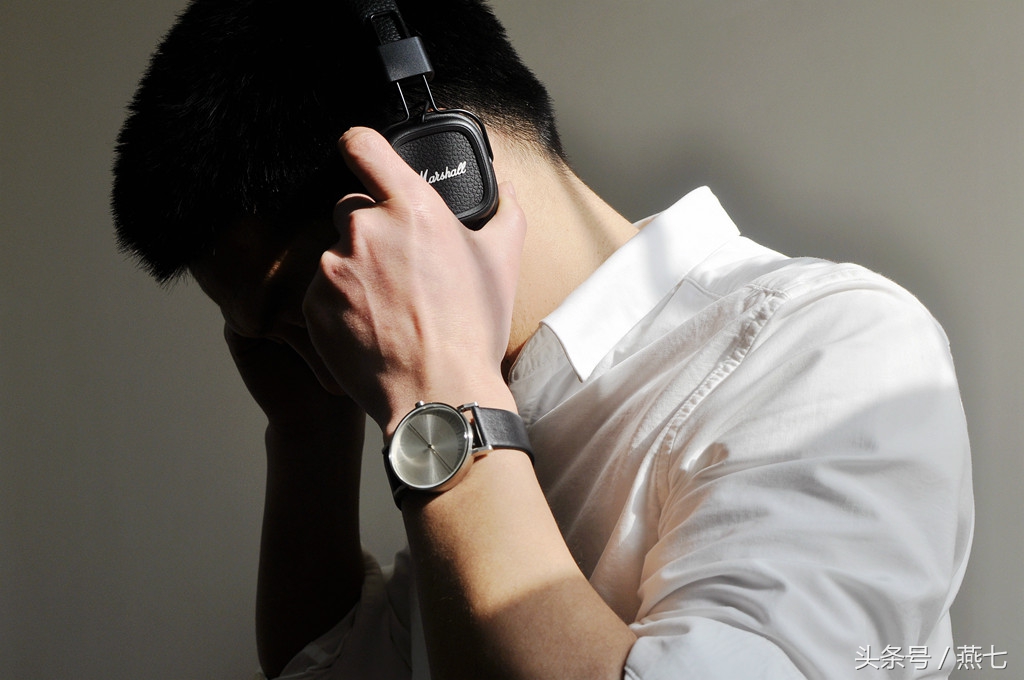 特别好用的手表非智能,一款没有指针的机械手表