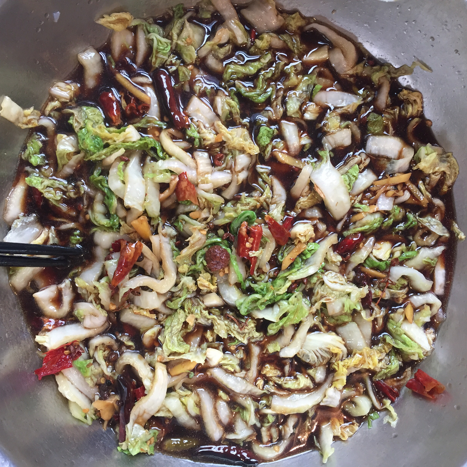 酱油腌辣椒黄瓜的做法,辣椒黄瓜咸菜教学视频