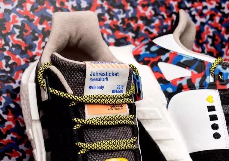 办地铁年卡，免费送阿迪达斯限量版运动鞋，鞋子还长得挺好看！