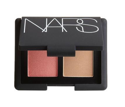 夏季三步搞定脱妆问题,夏天防脱妆清爽控油三部曲