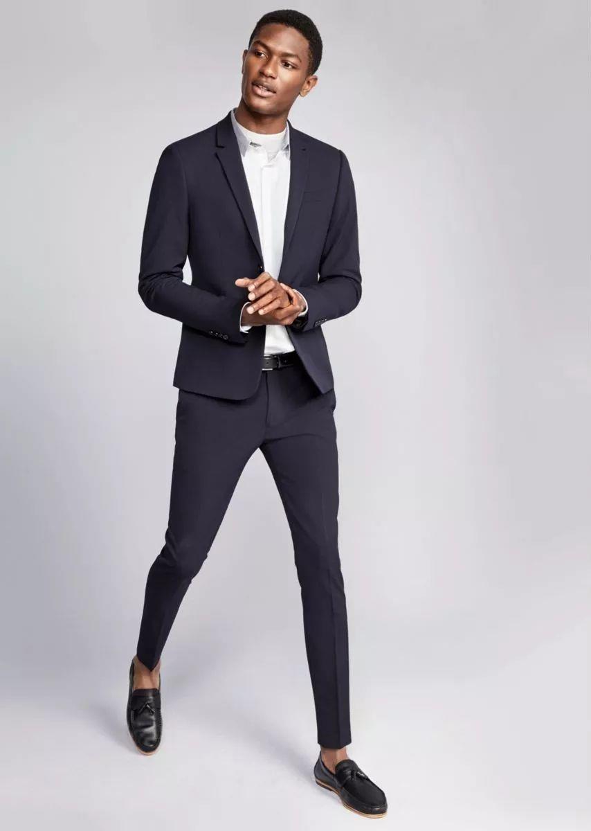 西装什么牌子性价比高适合年轻人,哪个牌子中年人的西装性价比高