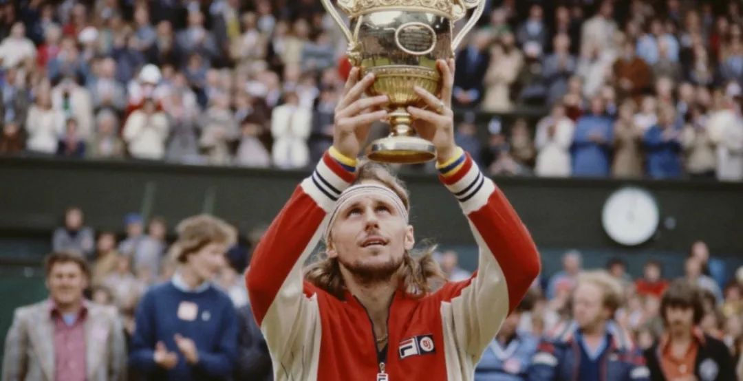 来，考考你｜知道李宇春膝盖上绑着的东西叫什么吗？