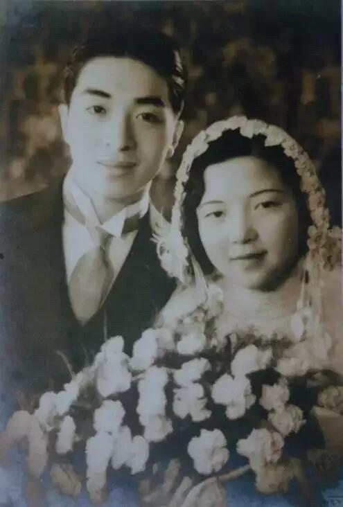 他是罗大佑的偶像，是一代“歌仙”，旧上海一轮三十年前的月亮