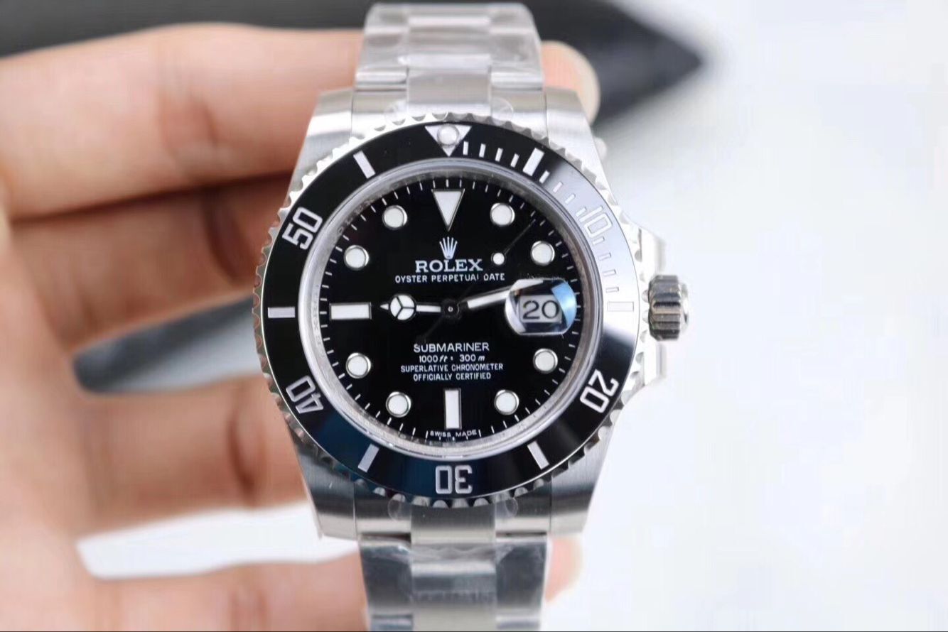 爆料复刻,揭秘复刻服装的内幕