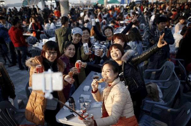 又赚10万亿！韩国终于放心，感谢中国“不计前嫌”，帮助摆脱危机