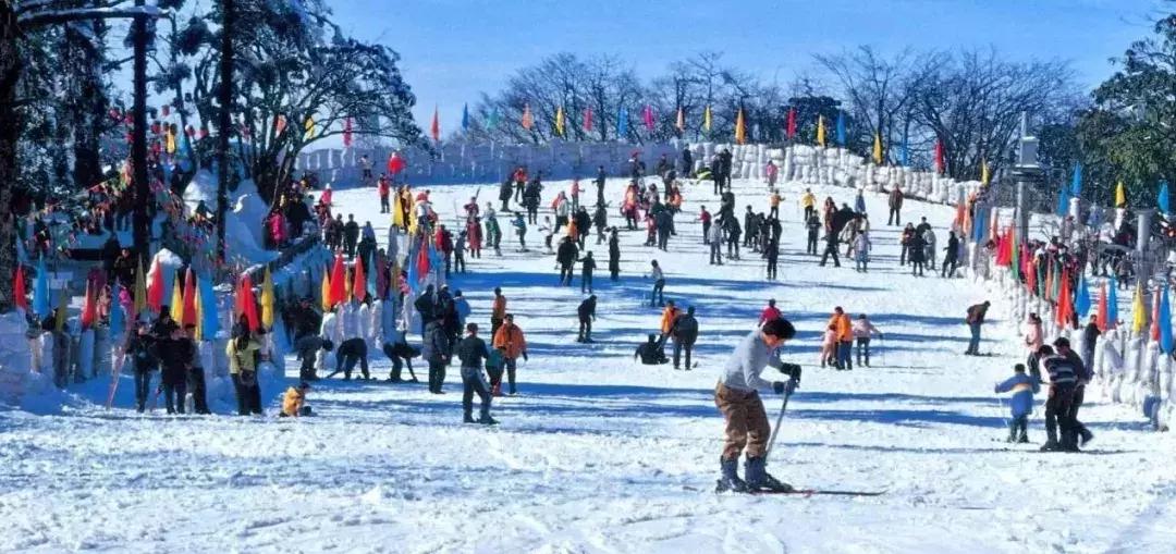 成都附近玩雪攻略少走路,成都内冬季玩雪攻略