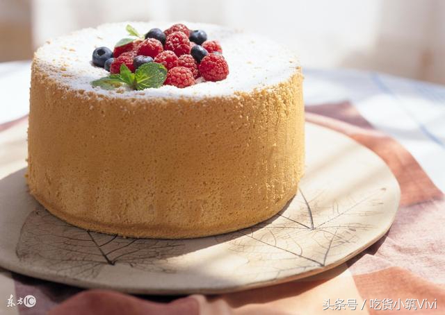 戚风蓬松得很高但是脱模回缩,烘焙学徒注意什么